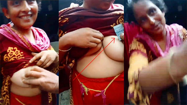 Neighbour Aunty Showing – Her Hot Boobs