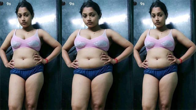 Cheater Tamil Wife Leaked Showing & Fucking Video