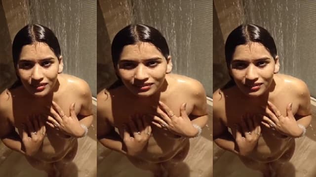 Desi Girlfriend Sucking Dick Bathing Videos HD