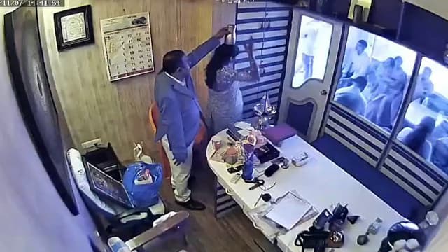 Ashok Khairat Baba Fucking – Multiple Bhabhi Viral Video