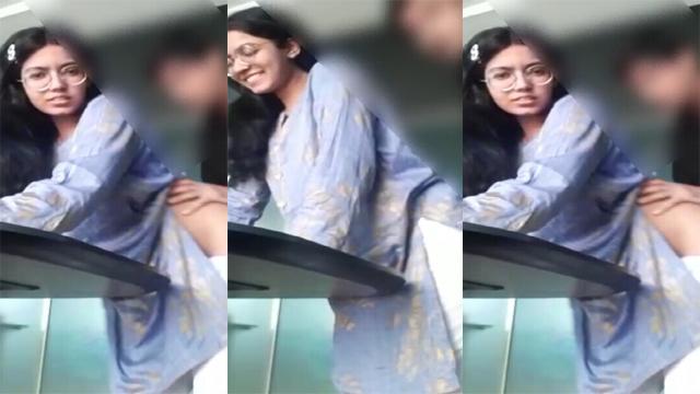 Glasses Horny Teacher Showing & Hard Fuck Video
