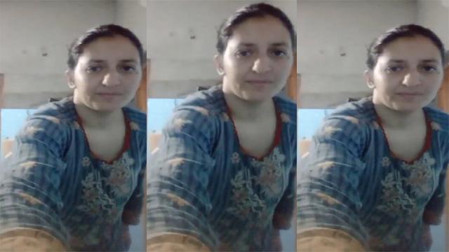 Desi Milf Slowly Removing Clothes Teasing Show