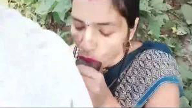Bhabhi Ki Jungle Me Blowjob Video Viral Kardi