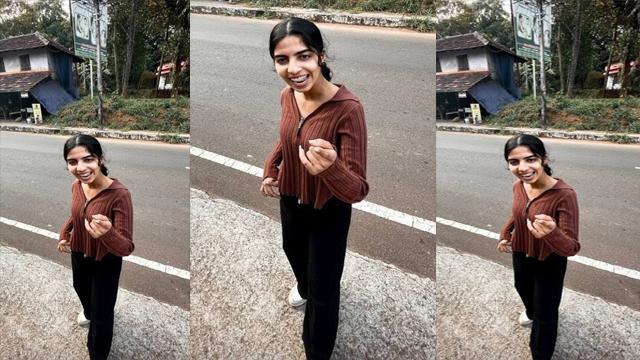 Beautiful Hot Indian Slim Gf Fucked With Lover