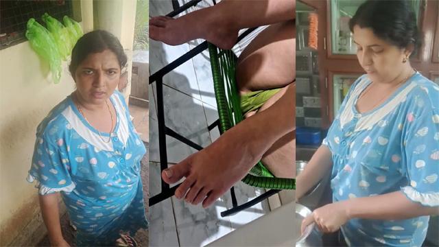 Beautiful Hot Mom Pussy Infront Of Neighbour Secretly Cap Leak